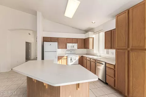 Kitchen - 141 W Baylor Ln, Gilbert, AZ 85233 photo 3 of 4