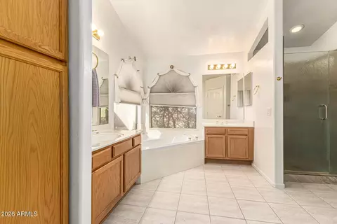 Bath - 141 W Baylor Ln, Gilbert, AZ 85233 photo 2 of 3