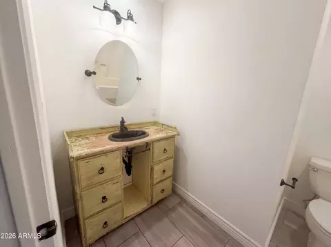 Bath - 3450 E Columbine Dr, Phoenix, AZ 85032 photo 1 of 4