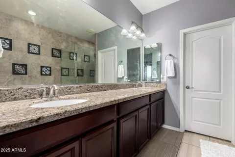 Bath - 4154 E Pony Ln, Gilbert, AZ 85295 photo 2 of 3