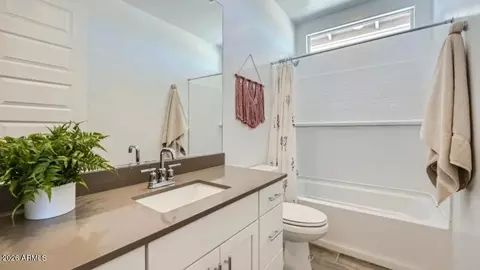 Bath - 9738 W Verde Ln, Phoenix, AZ 85037 photo 1 of 1
