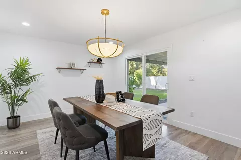 Dining - 3440 E Cortez St, Phoenix, AZ 85028 photo 1 of 5