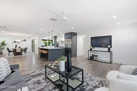 Living - 3440 E Cortez St, Phoenix, AZ 85028 photo 1 of 1