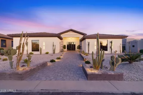 7130 E Saddleback St #11, Mesa, AZ 85207