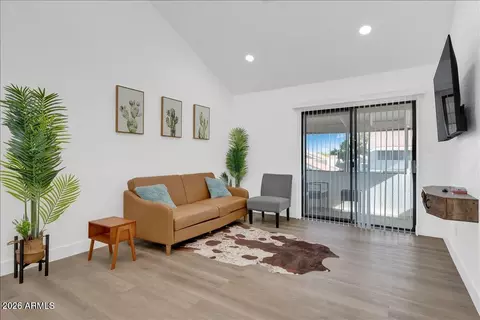Living - 413 E Linda Ln #D, Gilbert, AZ 85234 photo 3 of 3