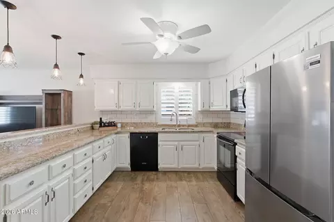 Kitchen - 8020 E Keats Ave #262, Mesa, AZ 85209 photo 1 of 4