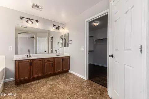 Bath - 3519 E Tonto Dr, Gilbert, AZ 85298 photo 1 of 4
