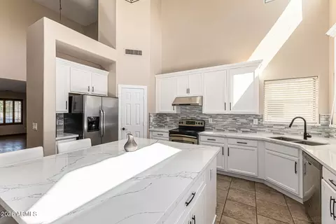 Kitchen - 3519 E Tonto Dr, Gilbert, AZ 85298 photo 3 of 5