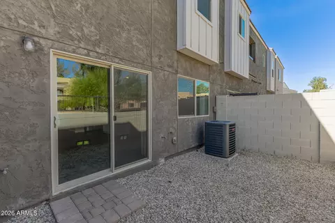 Exterior - 8287 N 22nd Dr, Phoenix, AZ 85021 photo 3 of 5