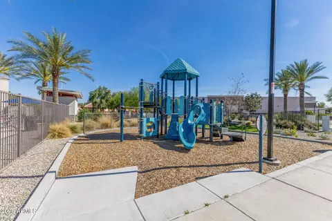View/Area - 8287 N 22nd Dr, Phoenix, AZ 85021 photo 1 of 1
