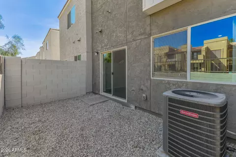 Exterior - 8287 N 22nd Dr, Phoenix, AZ 85021 photo 2 of 5
