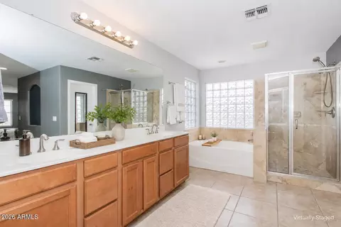 Bath - 3540 E Morelos Ct, Gilbert, AZ 85295 photo 6 of 7
