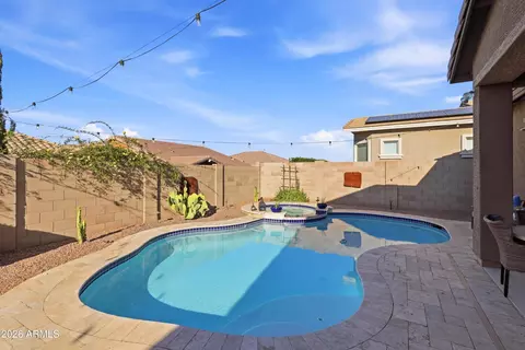Exterior - 1422 E Milada Dr, Phoenix, AZ 85042 photo 8 of 16