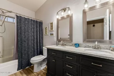 Bath - 4345 E Annette Dr, Phoenix, AZ 85032 photo 2 of 2