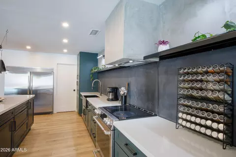 Kitchen - 3752 Emerald Ave, Mesa, AZ 85206 photo 2 of 2