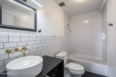 Bath - 3752 Emerald Ave, Mesa, AZ 85206 photo 5 of 5