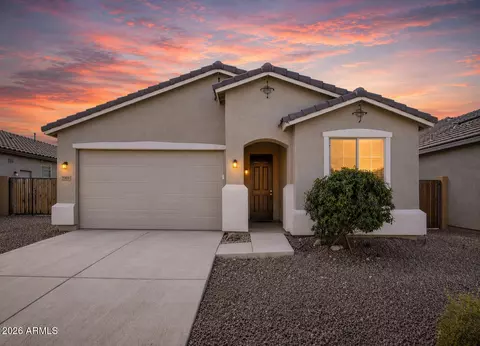 2069 W Kenton Way, San Tan Valley, AZ 85142