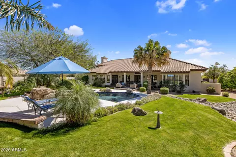 8116 E Whispering Wind Dr, Scottsdale, AZ 85255