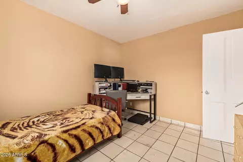 Bedroom - 2159 E Mckinley St, Phoenix, AZ 85006 photo 4 of 7