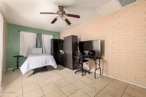 Bedroom - 2159 E Mckinley St, Phoenix, AZ 85006 photo 6 of 7
