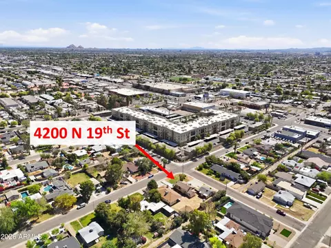 View/Area - 4200 N 19th St, Phoenix, AZ 85016 photo 6 of 11