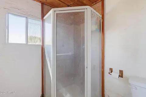 Bath - 4200 N 19th St, Phoenix, AZ 85016 photo 2 of 3