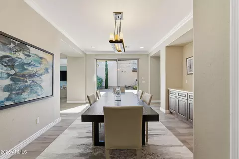 Dining - 3752 E Donald Dr, Phoenix, AZ 85050 photo 2 of 2