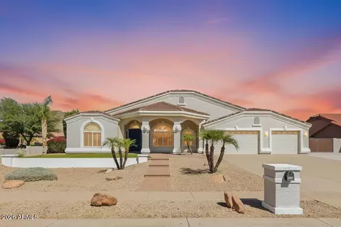 8240 W Villa Lindo Dr, Peoria, AZ 85383