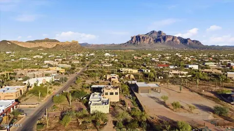 View/Area - 825 E Moon Vista St, Apache Junction, AZ 85119 photo 7 of 18