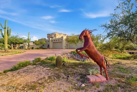 Exterior - 825 E Moon Vista St, Apache Junction, AZ 85119 photo 2 of 11