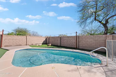 Exterior - 3905 E Renee Dr, Phoenix, AZ 85050 photo 4 of 4