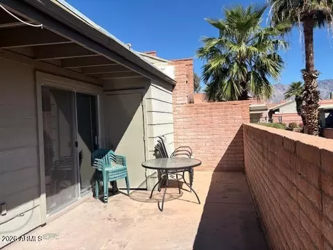 3124 N Columbus Blvd, Tucson, AZ 85712