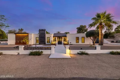 6515 W Villa Theresa Dr, Glendale, AZ 85308