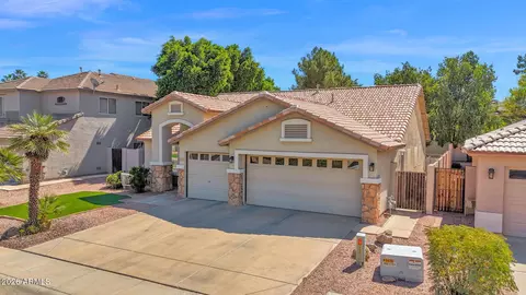 Exterior - 1141 E Bruce Ave, Gilbert, AZ 85234 photo 3 of 12