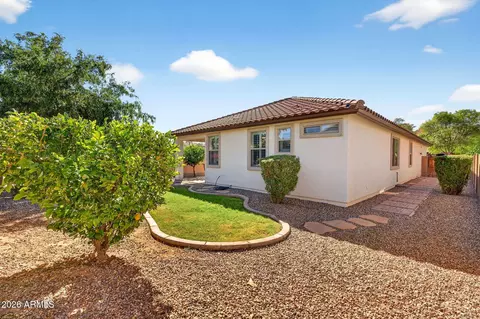 Exterior - 2700 E Vermont Ct, Gilbert, AZ 85295 photo 6 of 8