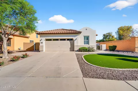Exterior - 2700 E Vermont Ct, Gilbert, AZ 85295 photo 2 of 8