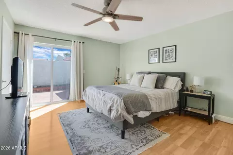 Bedroom - 3048 E Cannon Dr, Phoenix, AZ 85028 photo 1 of 3
