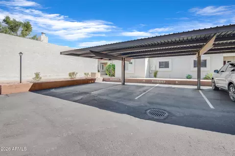 Exterior - 3048 E Cannon Dr, Phoenix, AZ 85028 photo 6 of 8