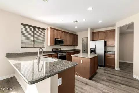 Kitchen - 2225 W Apache Rain Rd, Phoenix, AZ 85085 photo 3 of 4
