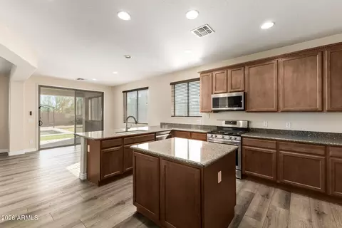 Kitchen - 2225 W Apache Rain Rd, Phoenix, AZ 85085 photo 2 of 4
