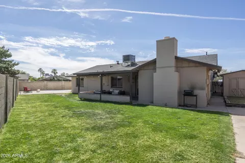 Exterior - 2406 E La Jolla Dr, Tempe, AZ 85282 photo 3 of 8