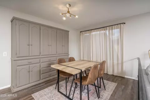 Dining - 2406 E La Jolla Dr, Tempe, AZ 85282 photo 2 of 3