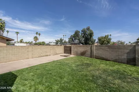 Exterior - 2406 E La Jolla Dr, Tempe, AZ 85282 photo 5 of 8