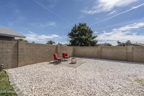 Exterior - 2406 E La Jolla Dr, Tempe, AZ 85282 photo 7 of 8