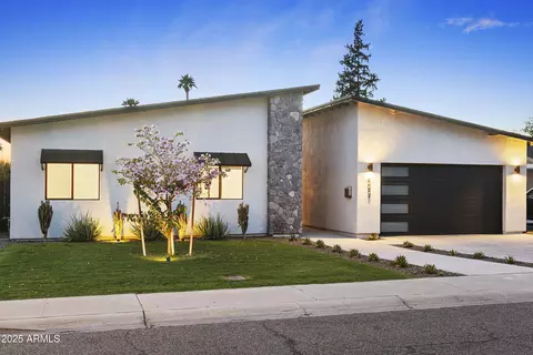 Exterior - 4002 N 33rd Pl, Phoenix, AZ 85018 photo 4 of 25