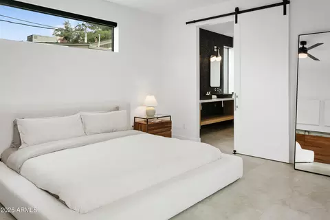 Bedroom - 4002 N 33rd Pl, Phoenix, AZ 85018 photo 1 of 7