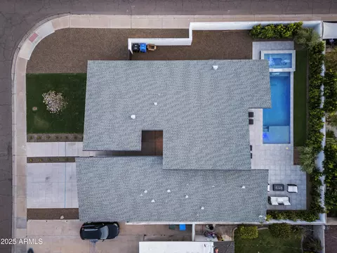 View/Area - 4002 N 33rd Pl, Phoenix, AZ 85018 photo 2 of 10