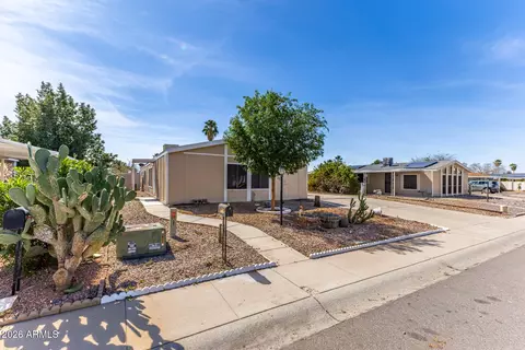 2921 E Oraibi Dr, Phoenix, AZ 85050 photo 2