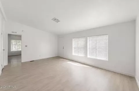 2921 E Oraibi Dr, Phoenix, AZ 85050 photo 6