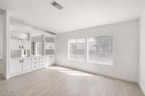2921 E Oraibi Dr, Phoenix, AZ 85050 photo 8